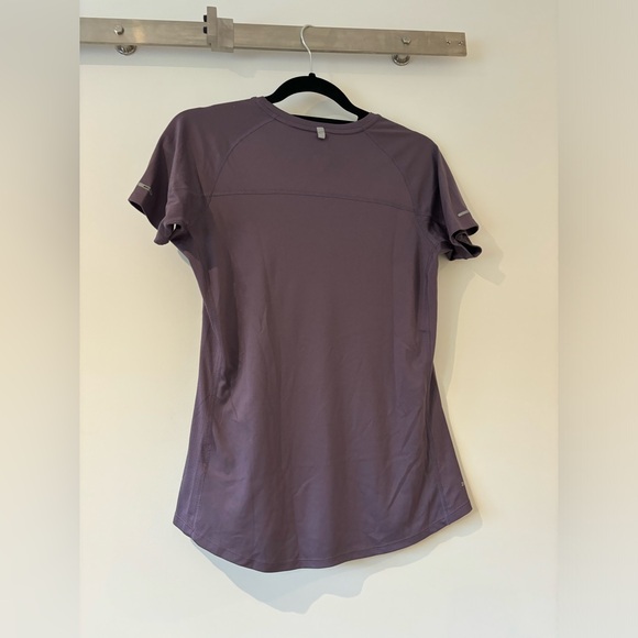 Nike Running Dri-Fit short sleeve shirt - sz M - Picture 2 of 3